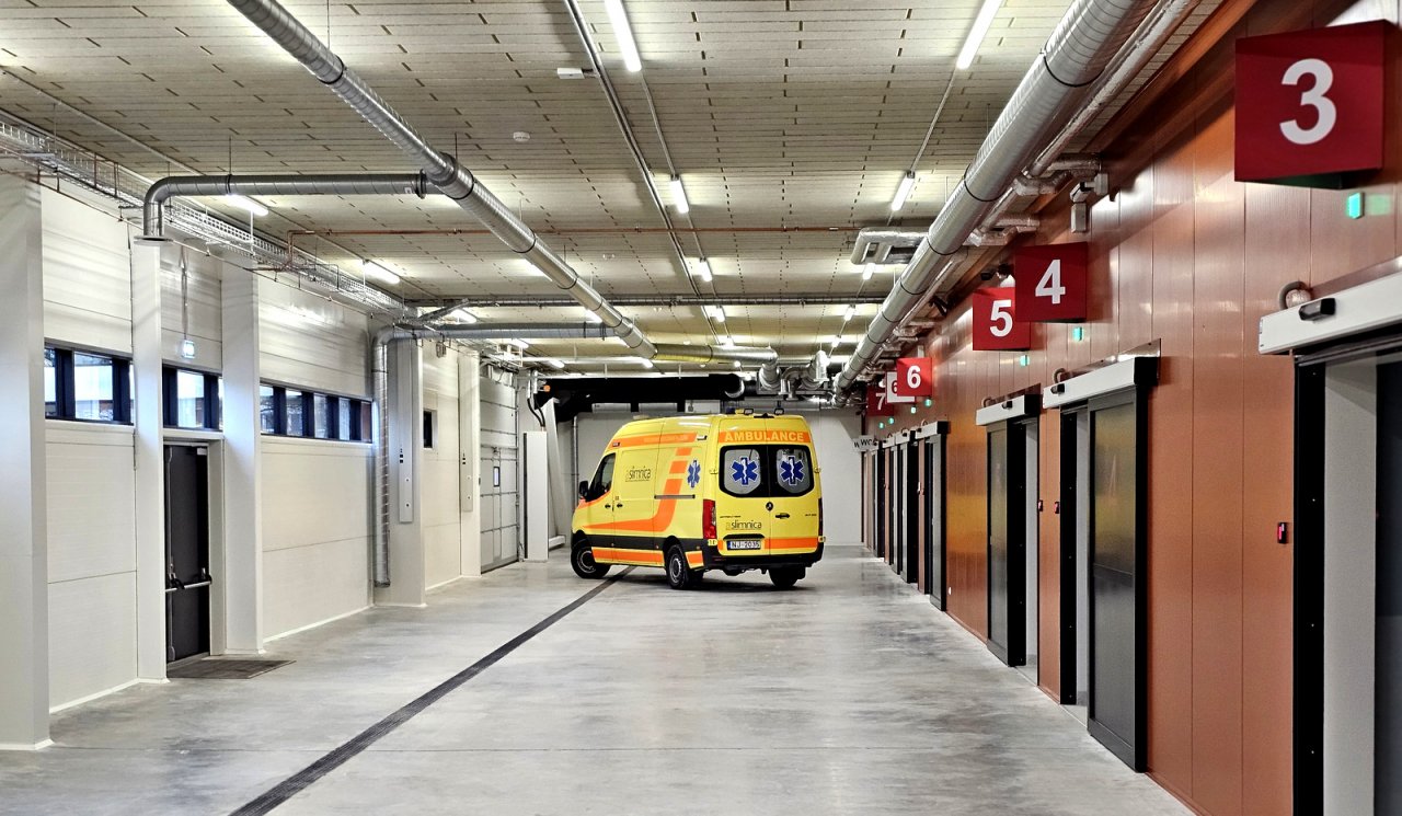 Austrumu slimnīcā svinīgi atklāj Neatliekamās medicīnas un pacientu uzņemšanas klīnikas jaunās Infekciju bloka telpas